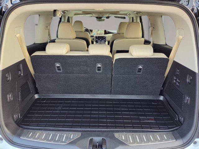 Used 2025 Nissan Armada Platinum Reserve RWD image 18