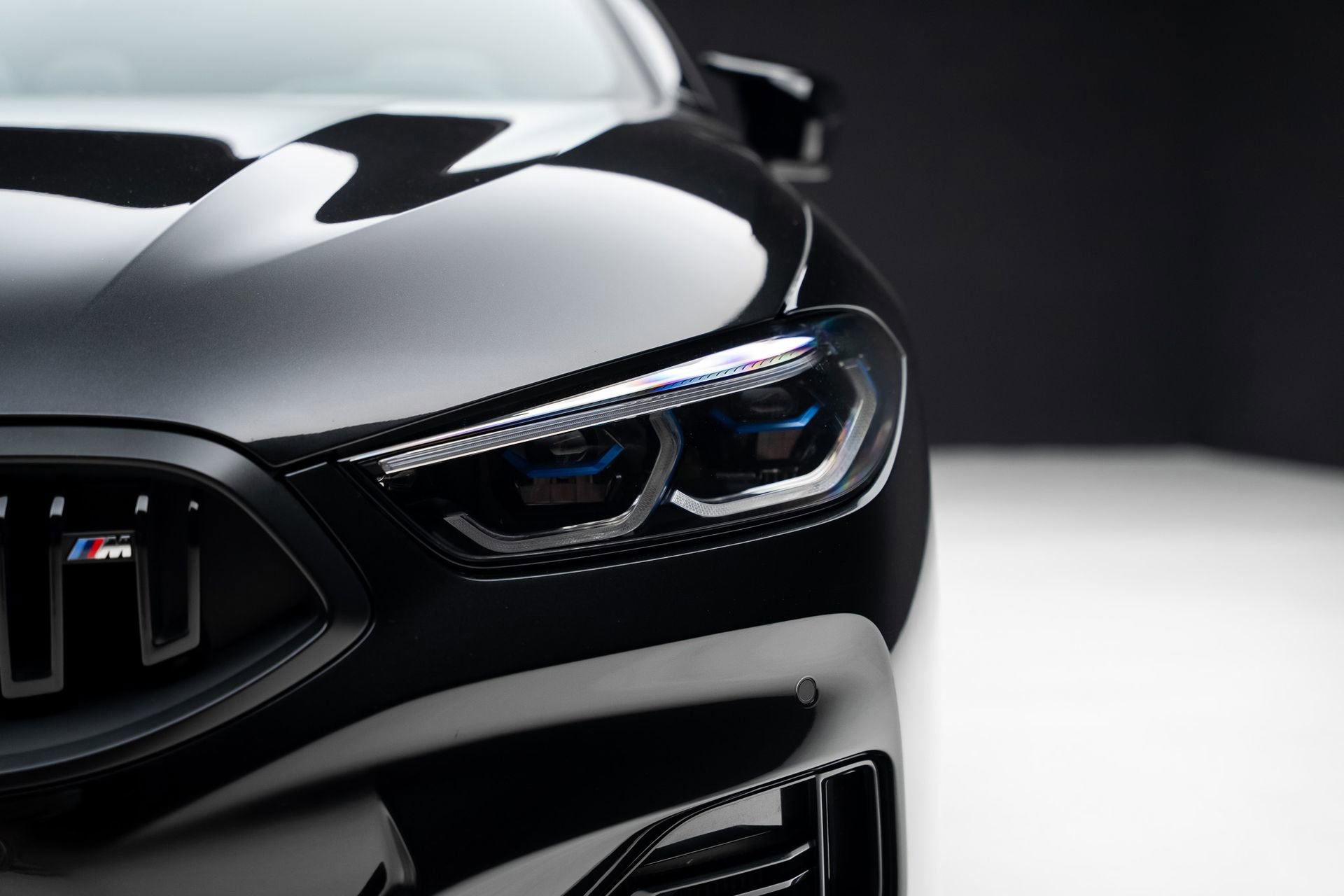 Used 2023 BMW M850i xDrive Convertible w/ M Sport Professional Package image 11