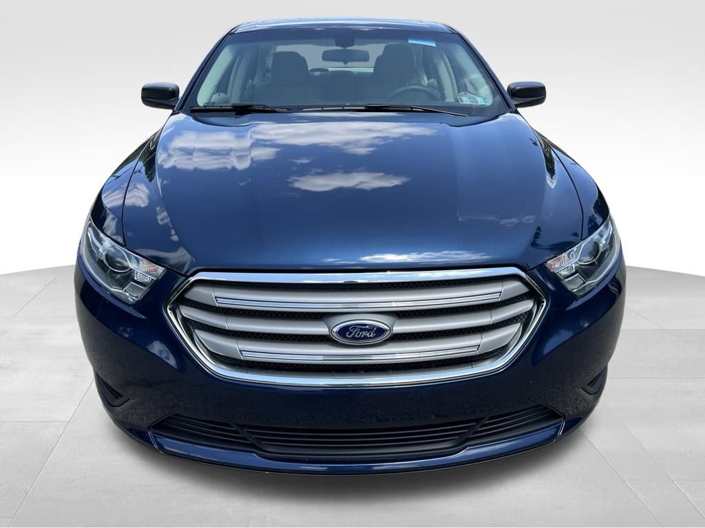 Used 2016 Ford Taurus SE FWD video 2