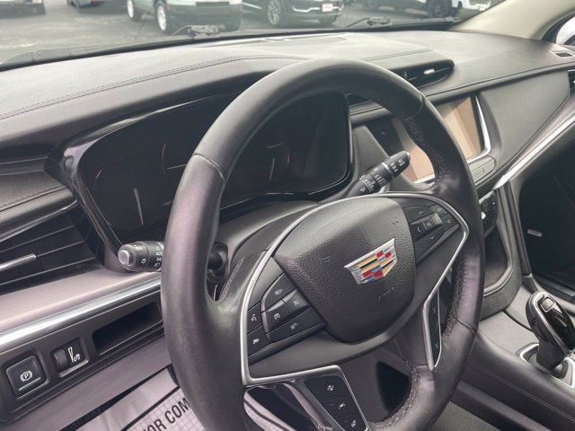Used 2017 Cadillac XT5 Premium Luxury FWD image 13
