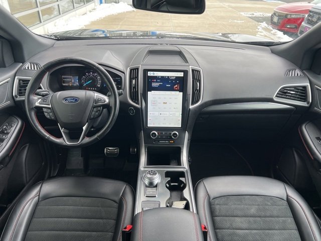 Used 2022 Ford Edge ST-Line image 14