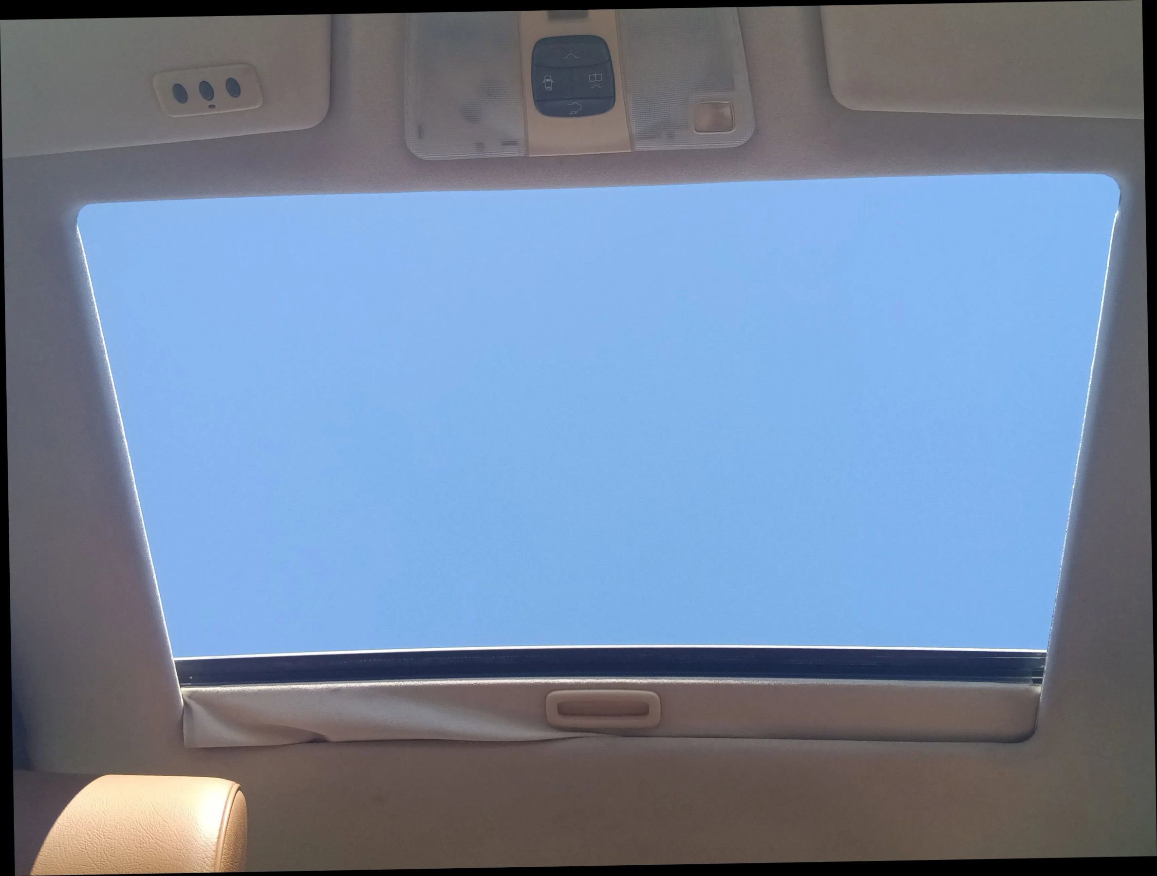 Used 1998 Mercedes-Benz E 320 Sedan image 15