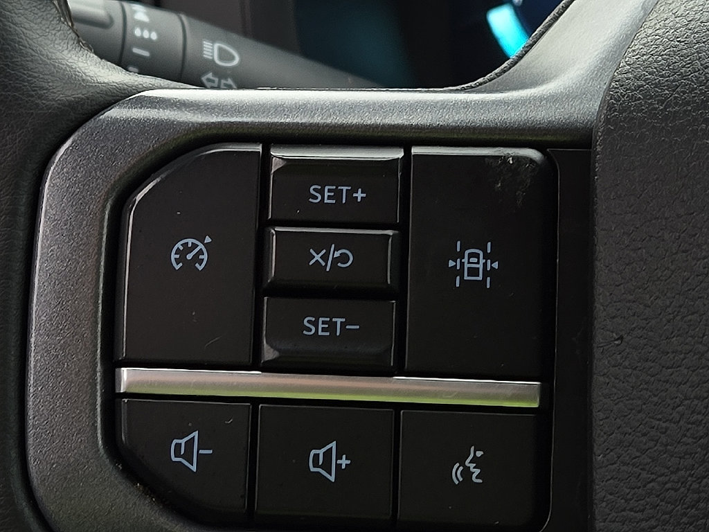 Used 2025 Ford F150 XLT w/ Equipment Group 301A Standard AWD/4WD image 17