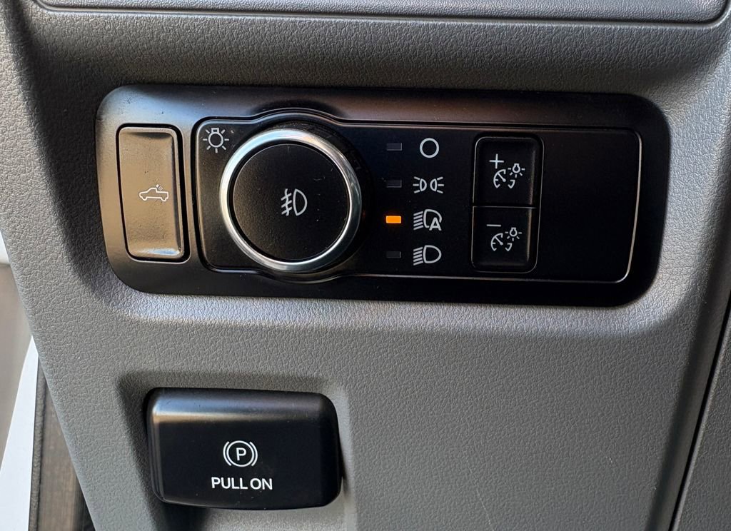 Used 2023 Ford F150 XLT w/ Trailer Tow Package image 42