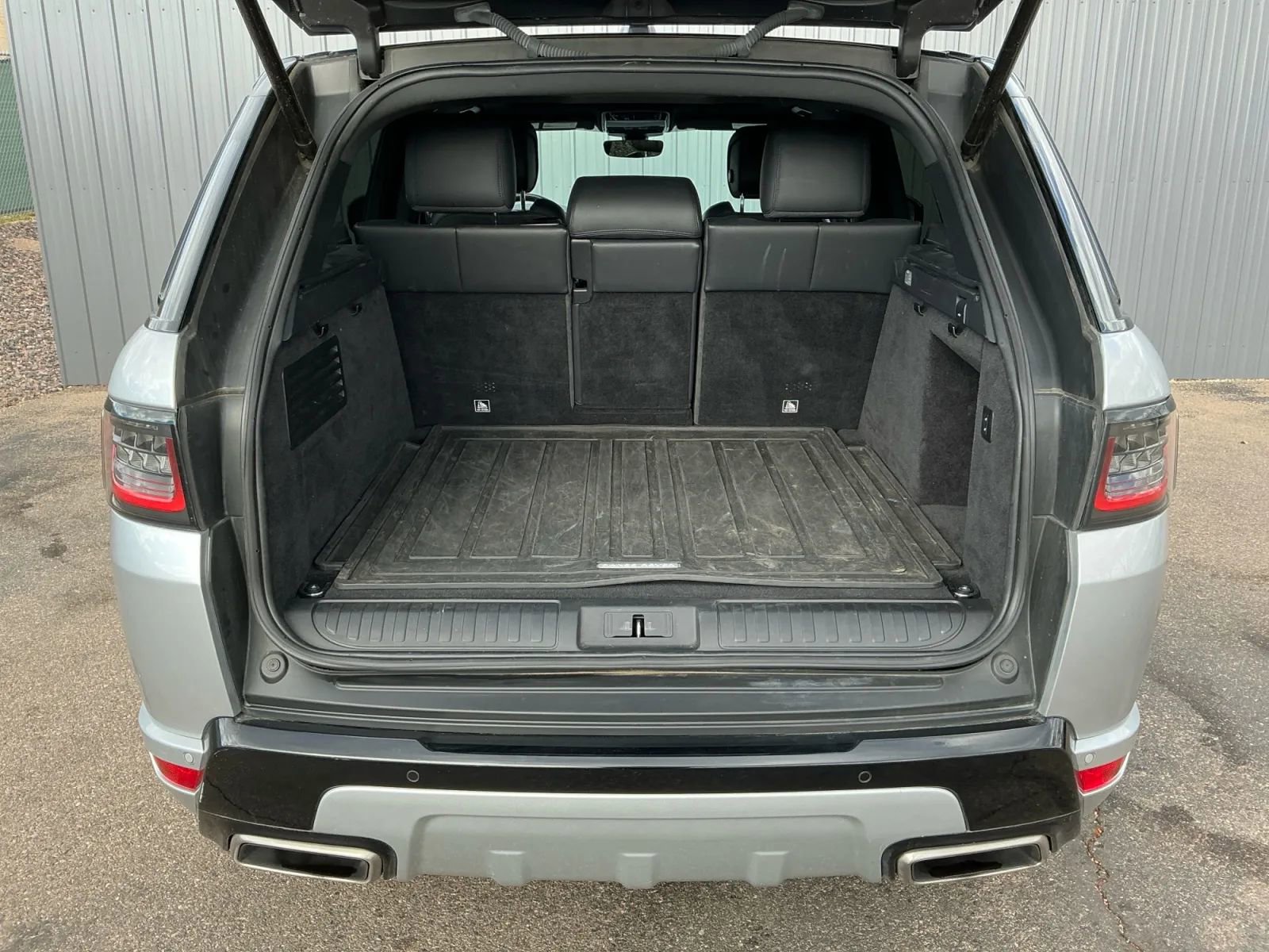 Used 2020 Land Rover Range Rover Sport HSE Dynamic image 18