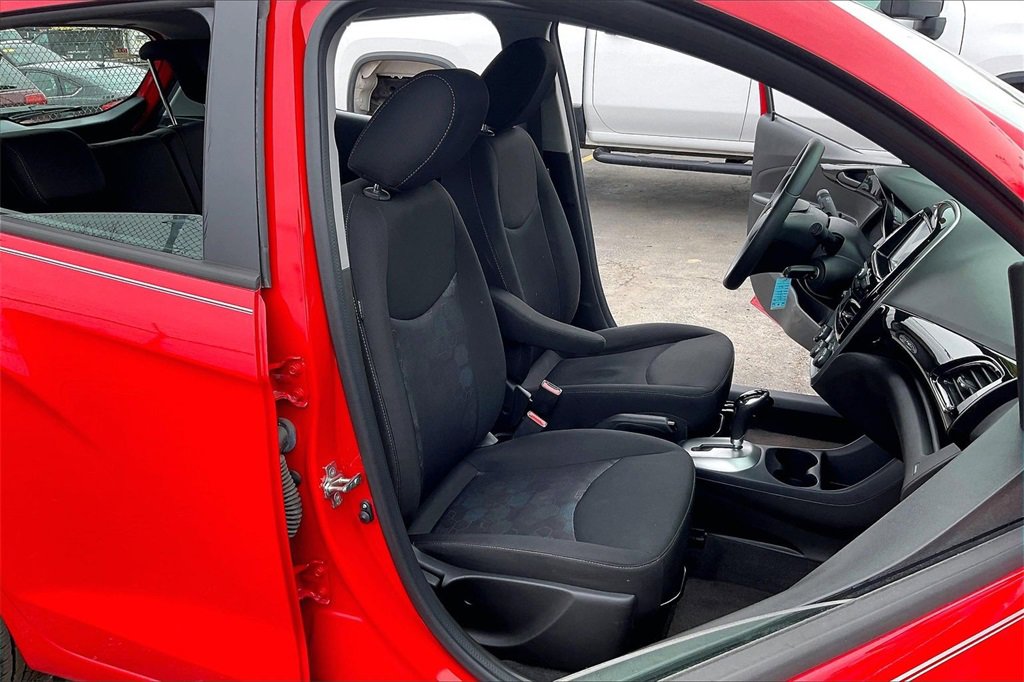 Used 2016 Chevrolet Spark LT image 6