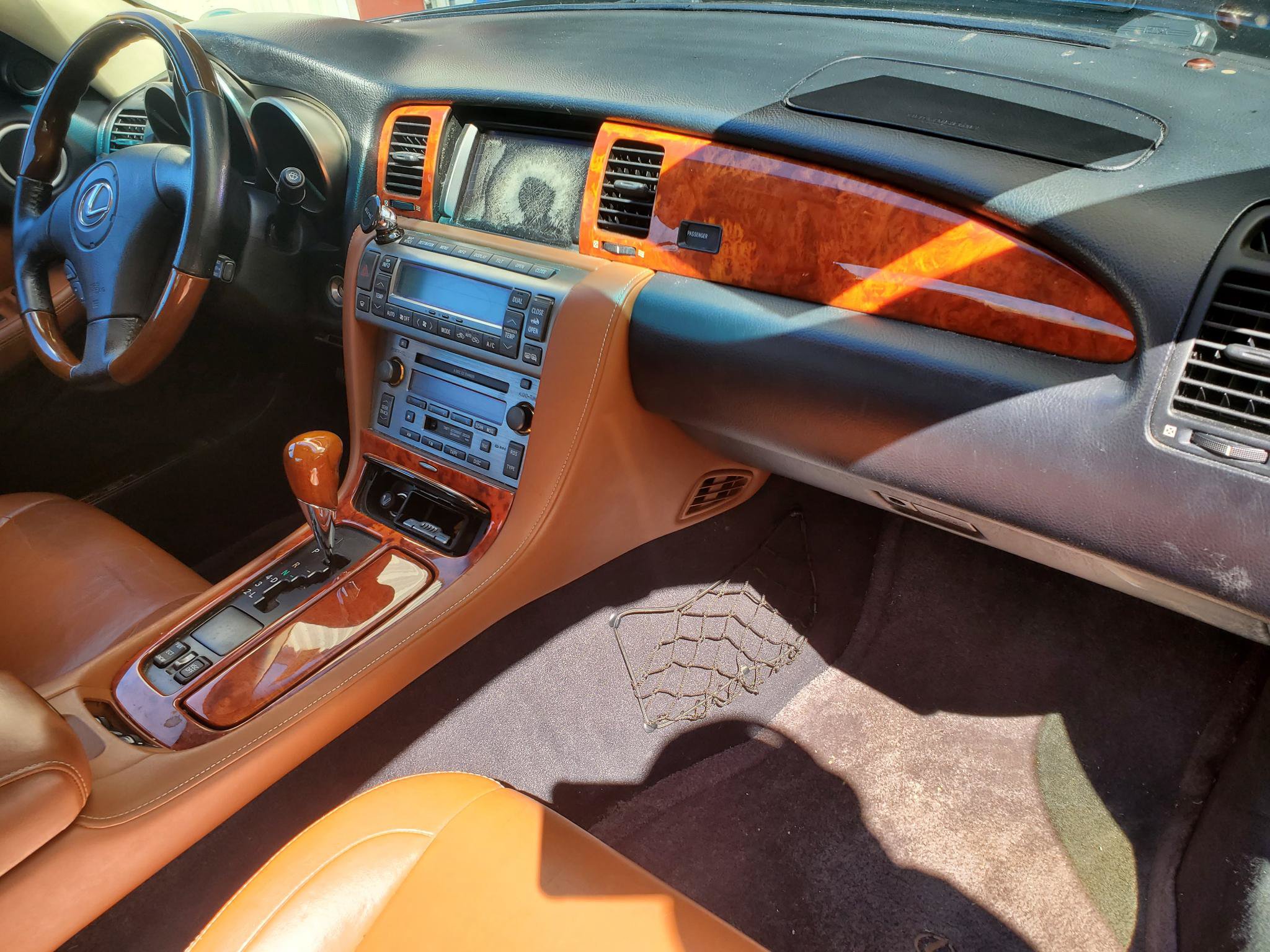 Used 2004 Lexus SC 430 Convertible RWD image 30