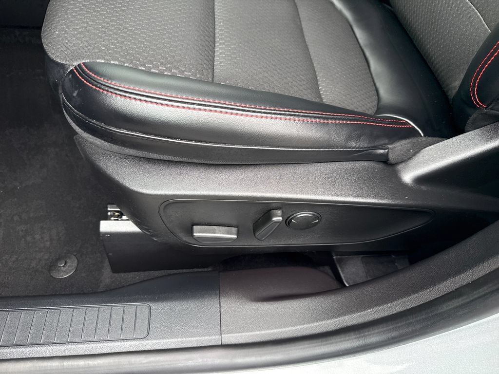Used 2023 Ford Escape ST-Line w/ Tech Pack #1 AWD/4WD image 11