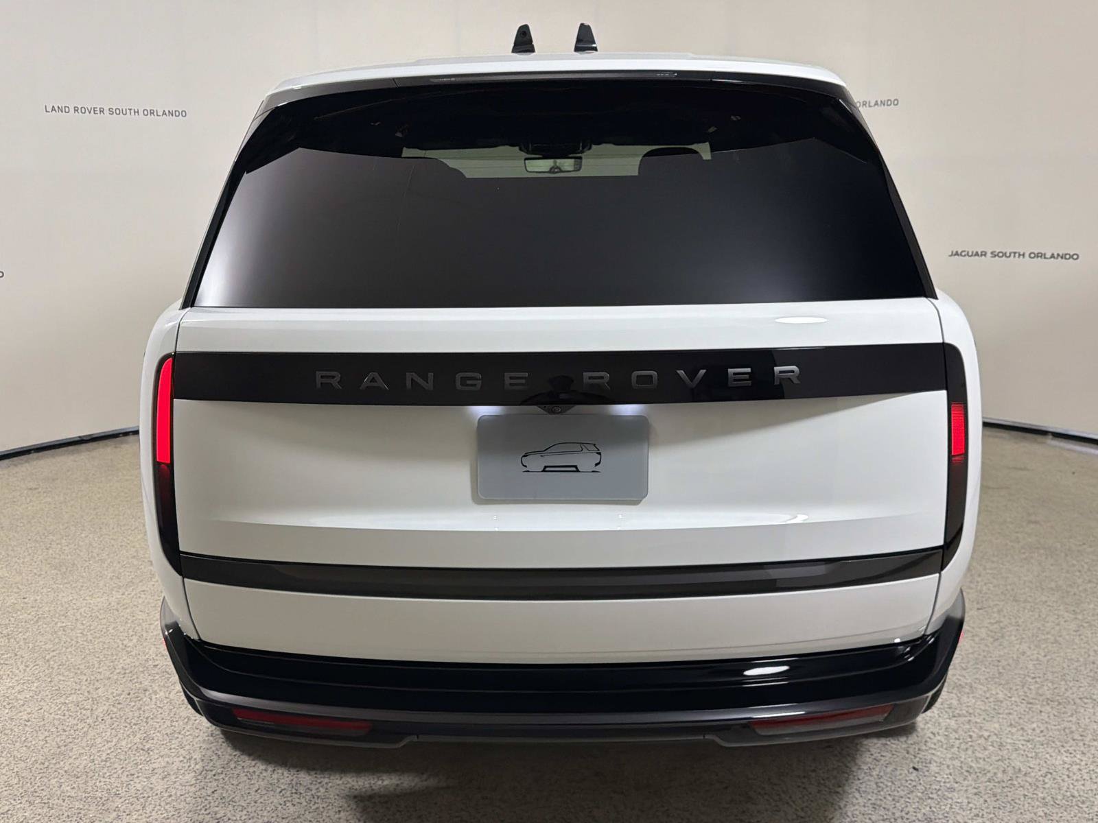 New 2026 Land Rover Range Rover SE AWD/4WD image 4