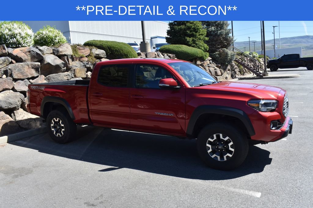 Used 2020 Toyota Tacoma TRD Off-Road w/ TRD Premium Off Road Package AWD/4WD image 5