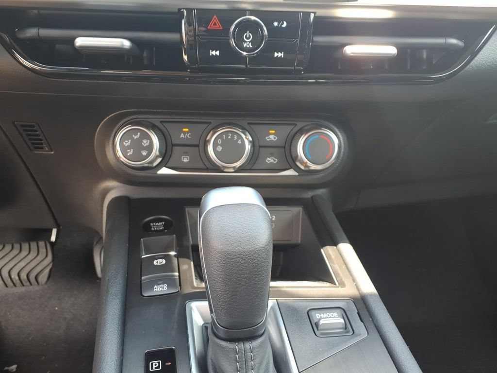 New 2026 Nissan Kicks S FWD image 20