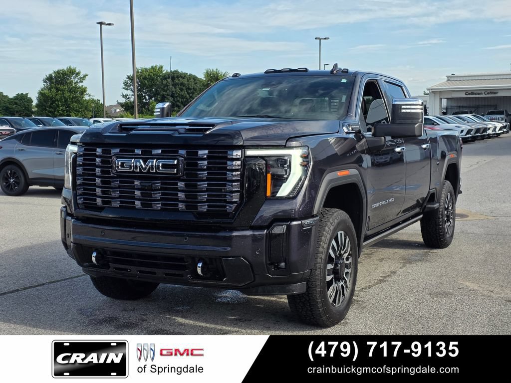 Used 2025 GMC Sierra 2500 Denali Ultimate AWD/4WD image 3