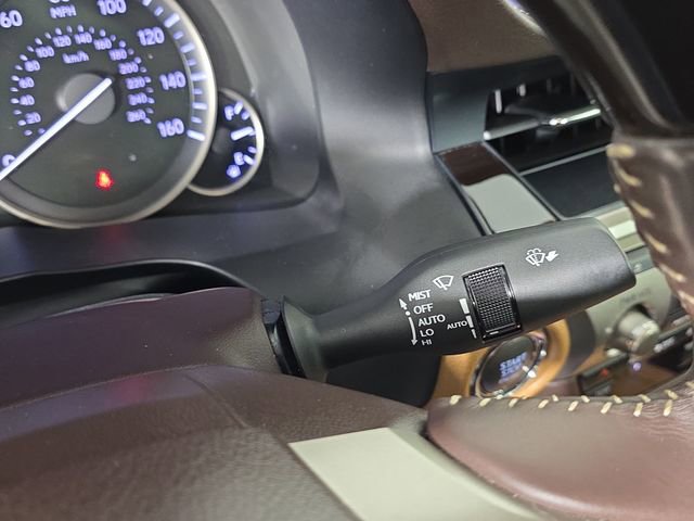 Used 2018 Lexus ES 350 w/ Navigation System Package image 33