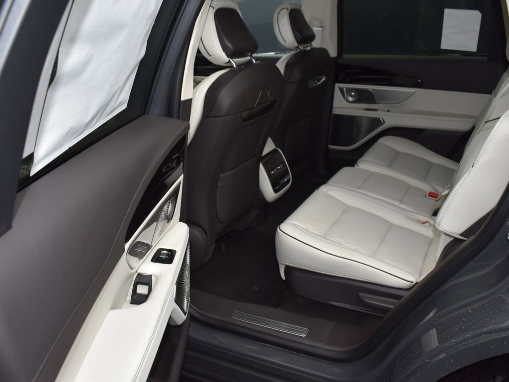 New 2026 Lincoln Nautilus Black Label w/ Jet Appearance Package image 11