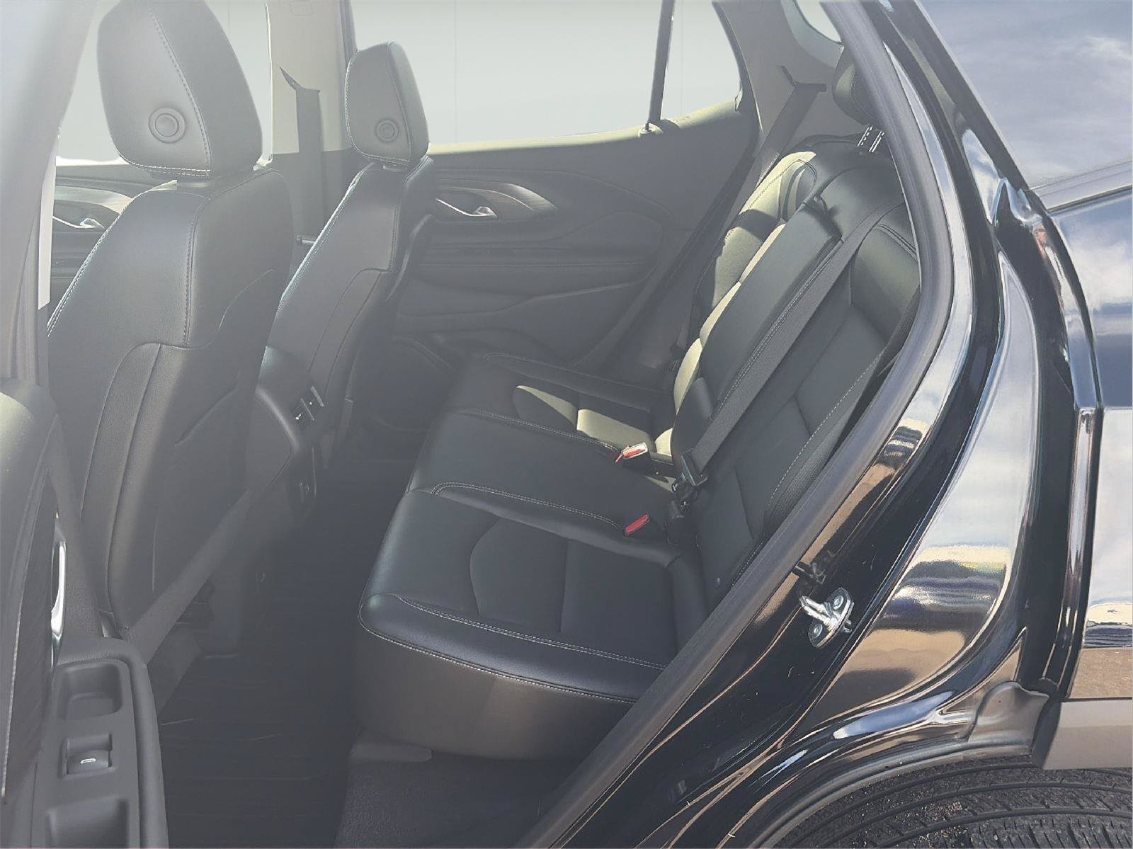 Certified 2024 GMC Terrain SLT w/ Elevation Edition AWD/4WD image 13