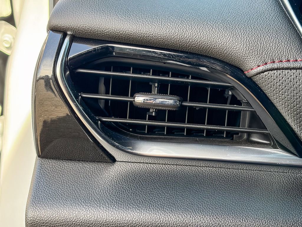 Certified 2023 Chevrolet Traverse RS image 51