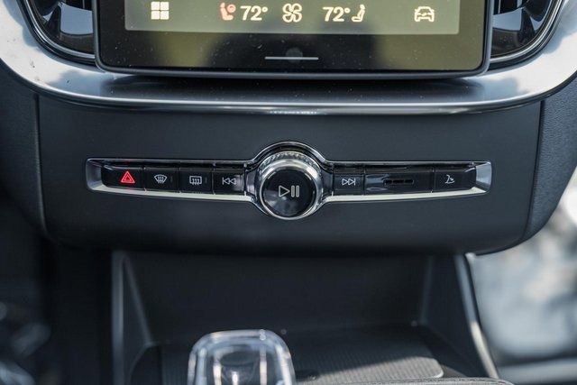 New 2026 Volvo XC90 B6 Ultra w/ Protection Package Premier image 23