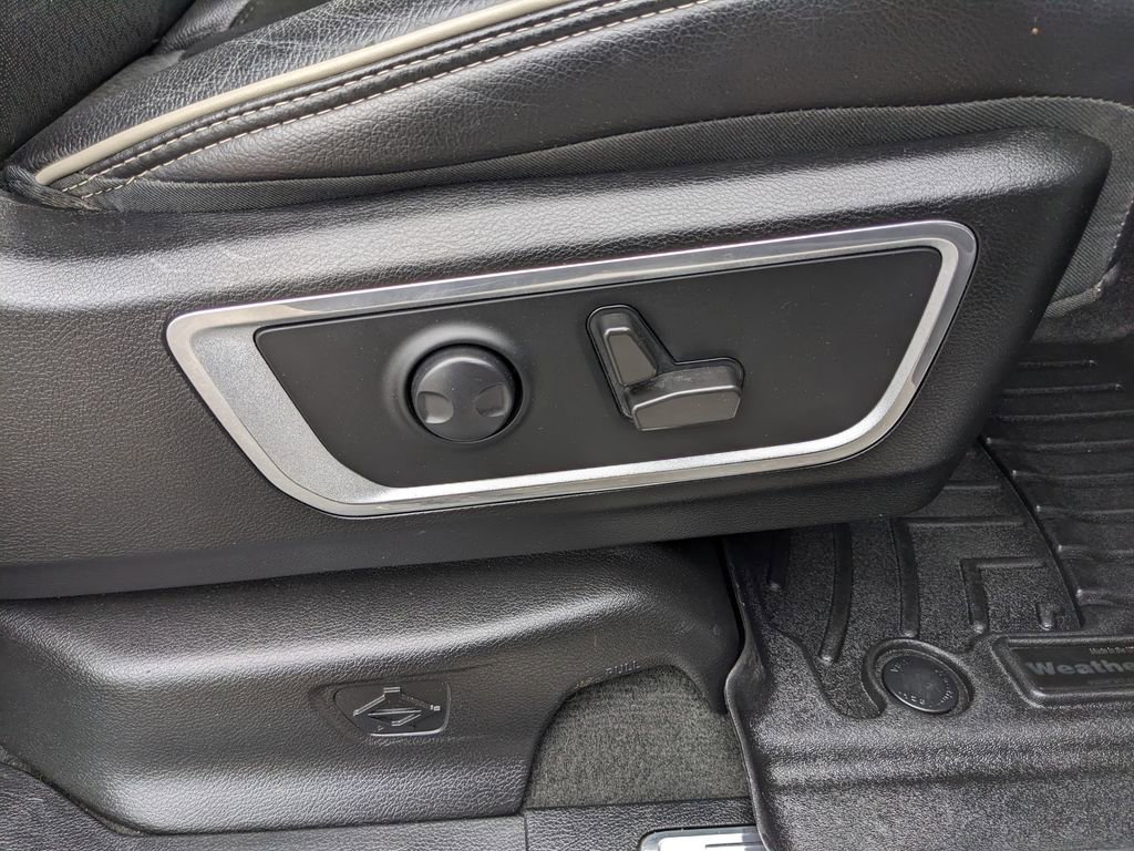 Used 2022 RAM 1500 Laramie AWD/4WD image 54