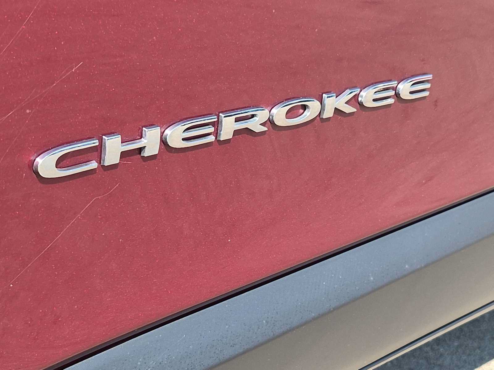 Used 2019 Jeep Cherokee Latitude Plus w/ Comfort/Convenience Group AWD/4WD image 11