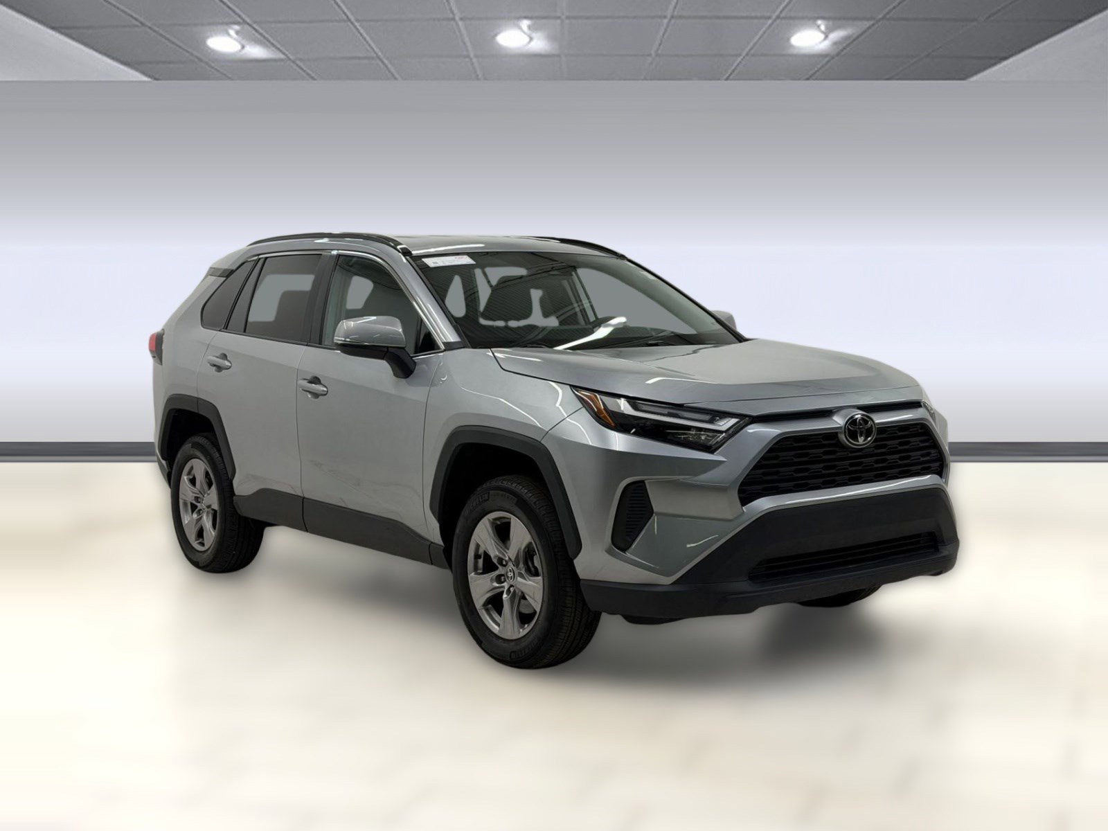 Used 2025 Toyota RAV4 XLE image 6