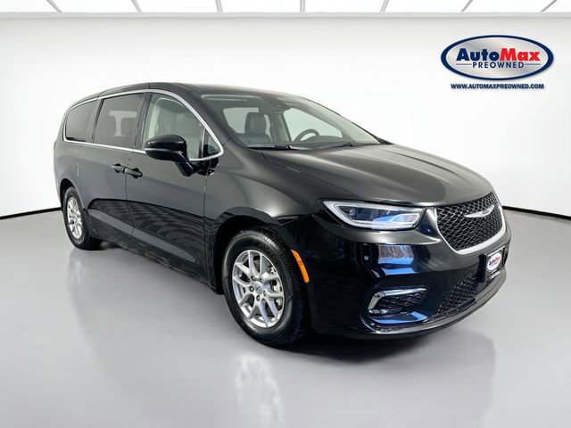 Used 2024 Chrysler Pacifica Touring-L