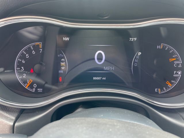 Used 2018 Jeep Grand Cherokee Limited image 26