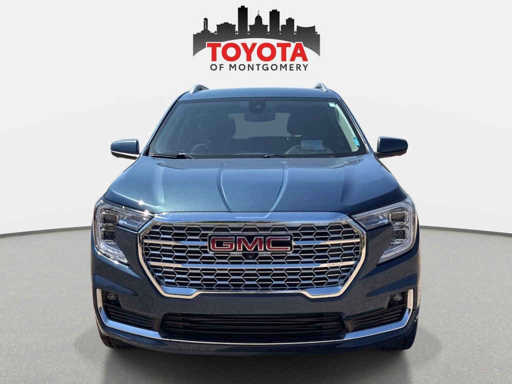 Used 2024 GMC Terrain Denali w/ Denali Premium Package image 8
