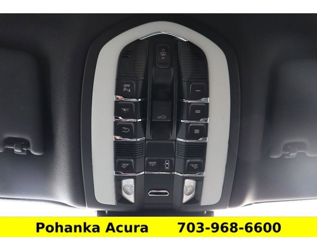 Used 2017 Porsche Macan S image 16