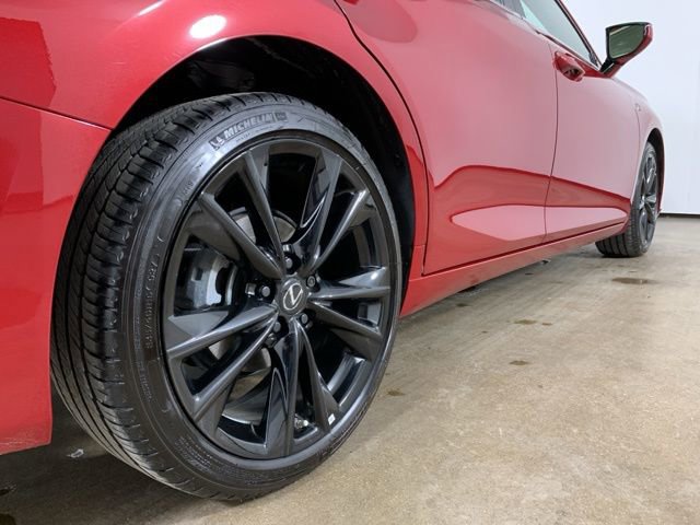 Used 2025 Lexus ES 300h F Sport w/ Accessory Package (Z2) image 9