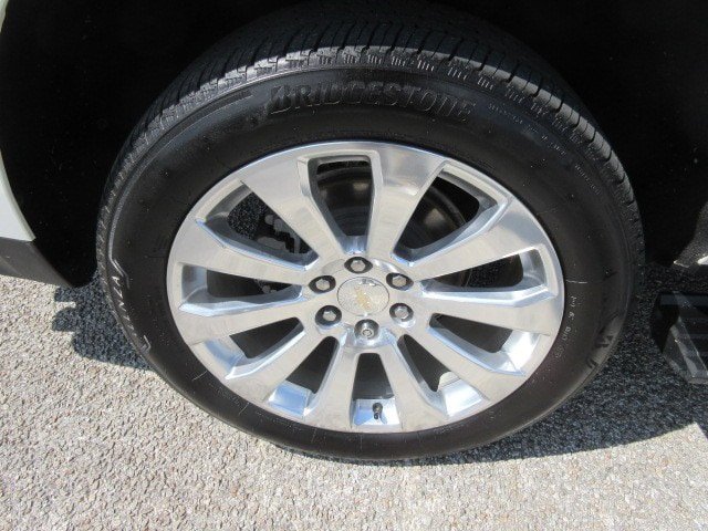 Used 2023 Chevrolet Tahoe Premier RWD image 10