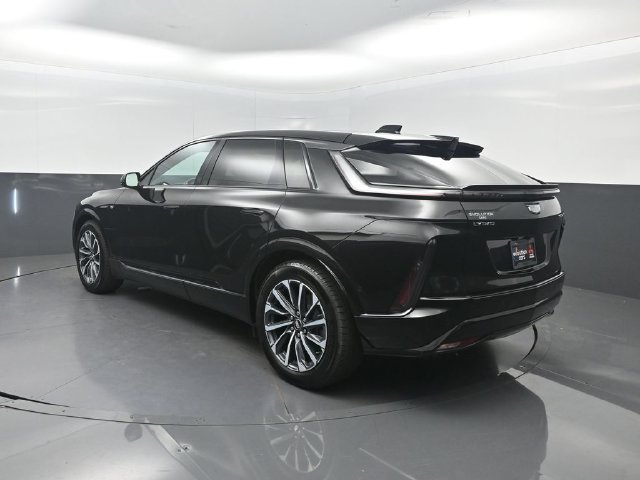 Used 2024 Cadillac Lyriq Sport AWD/4WD image 28