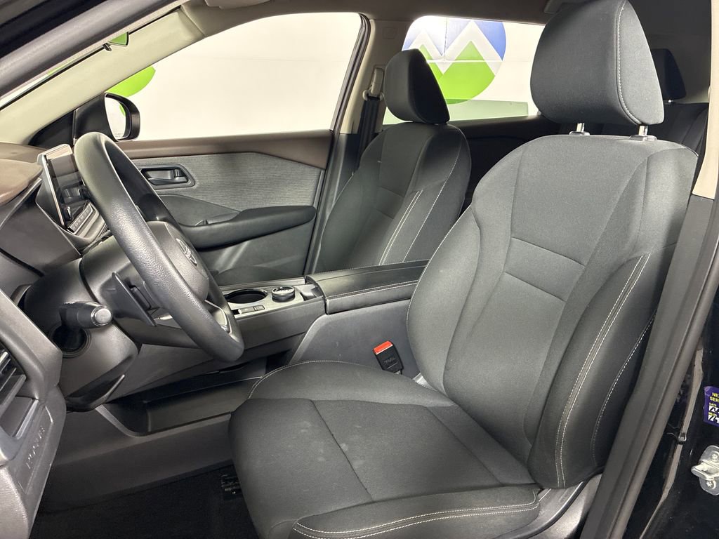 Used 2023 Nissan Rogue S AWD/4WD image 27