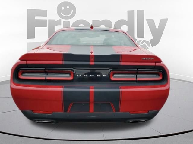 Used 2016 Dodge Challenger SRT w/ Technology Group RWD image 4