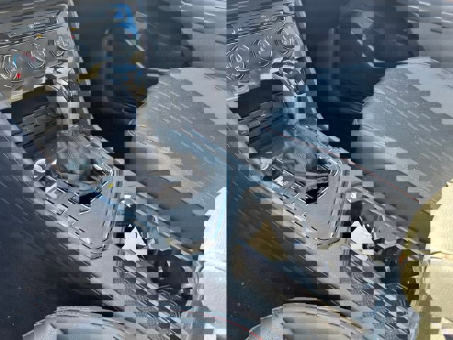 Used 2024 Volkswagen Tiguan SE image 22