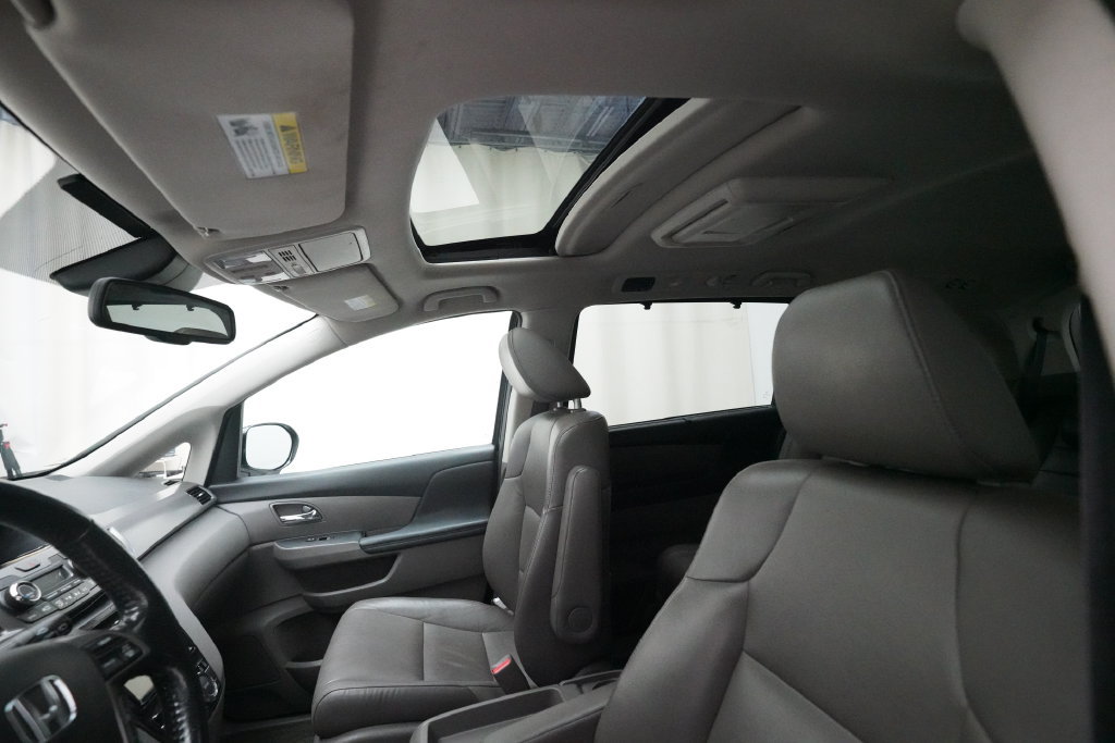 Used 2016 Honda Odyssey Touring image 35