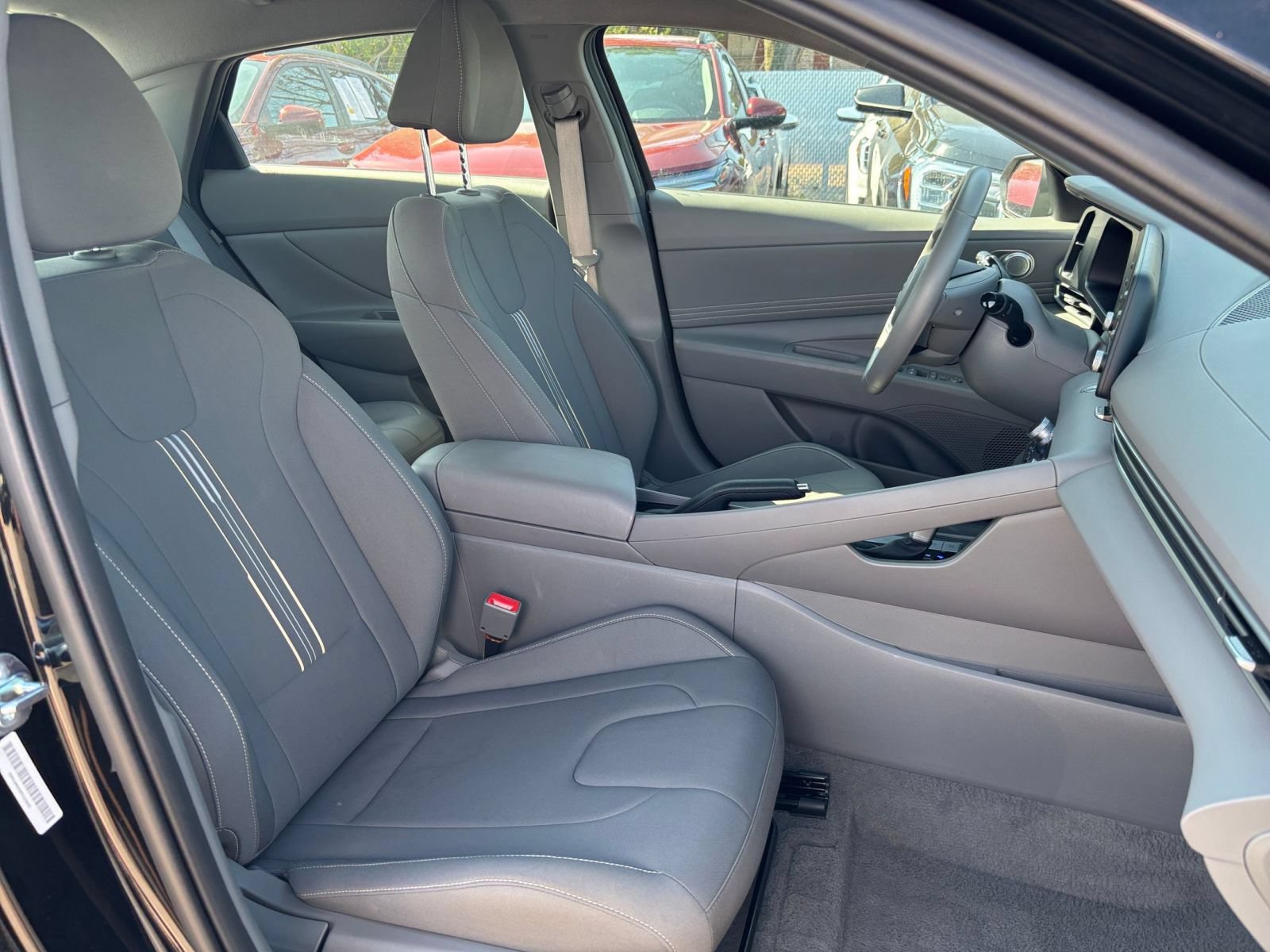 Used 2026 Hyundai Elantra Sport FWD image 35