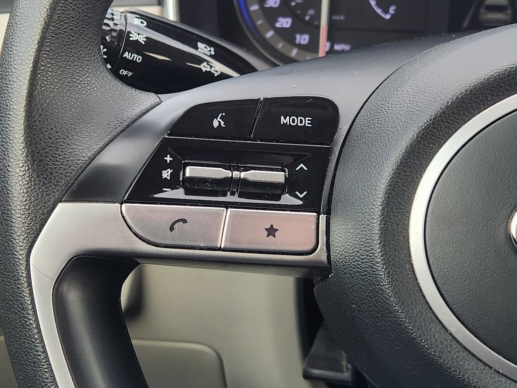 Used 2024 Hyundai Tucson SE image 28