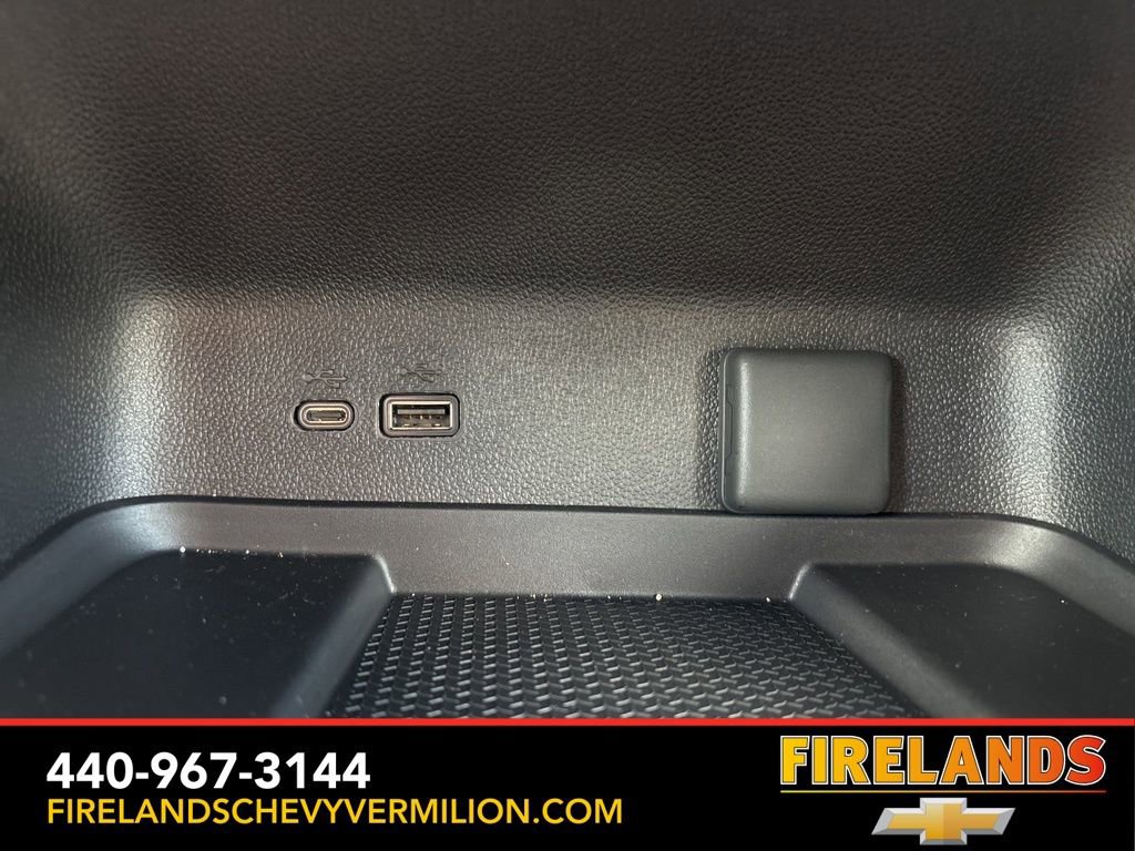 New 2026 Chevrolet Traverse LT w/ LPO, Floor Liner Package FWD image 22