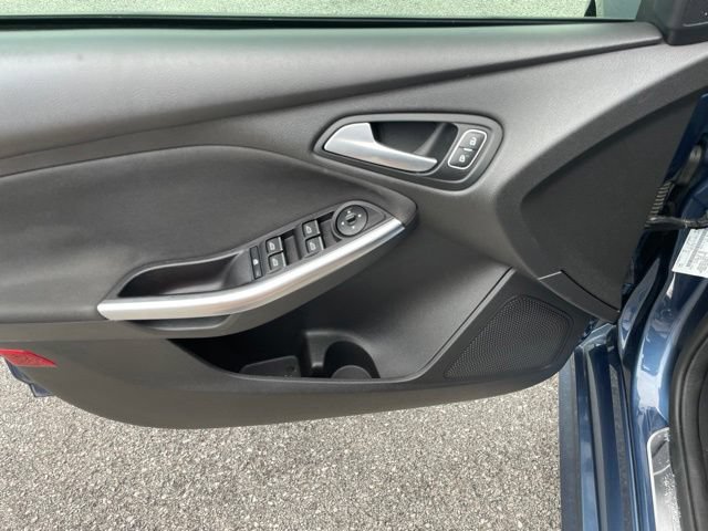 Used 2018 Ford Focus ST FWD image 18