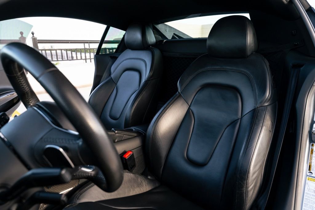 Used 2011 Audi R8 V10 image 31