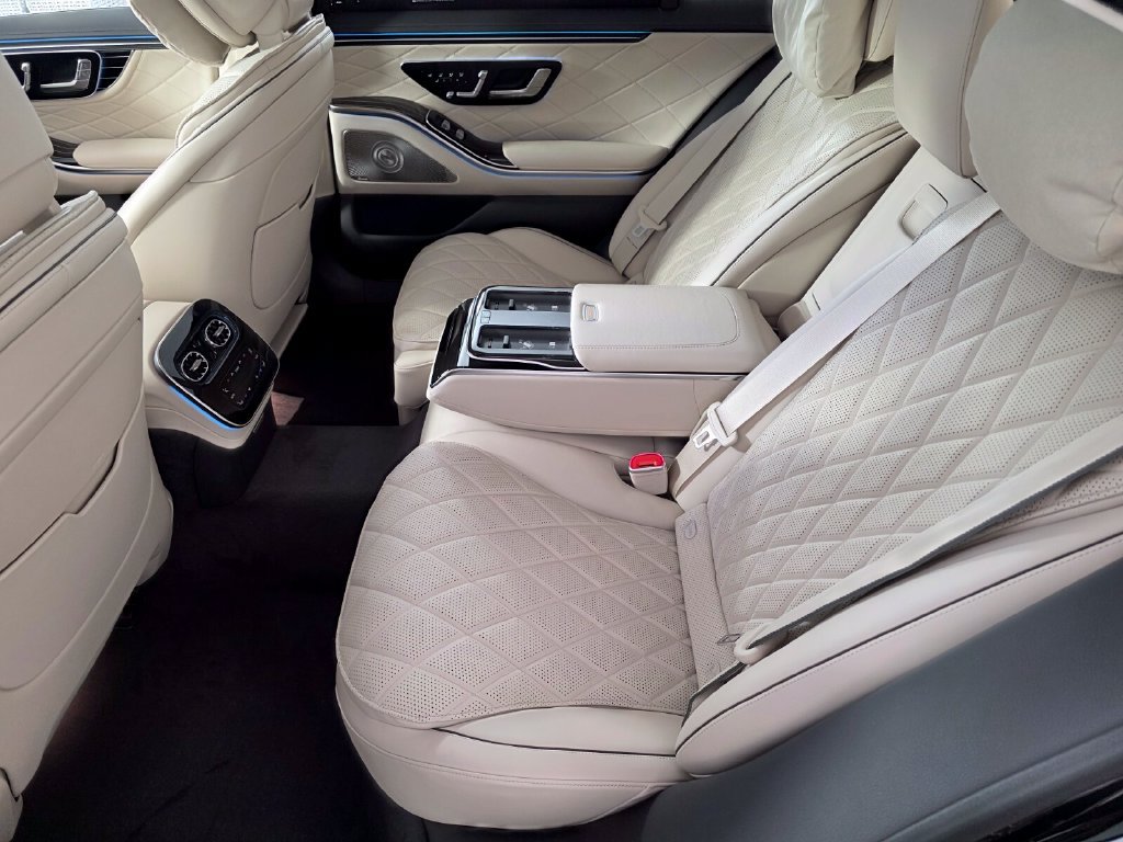 New 2027 Mercedes-Benz S 580 4MATIC Sedan image 11