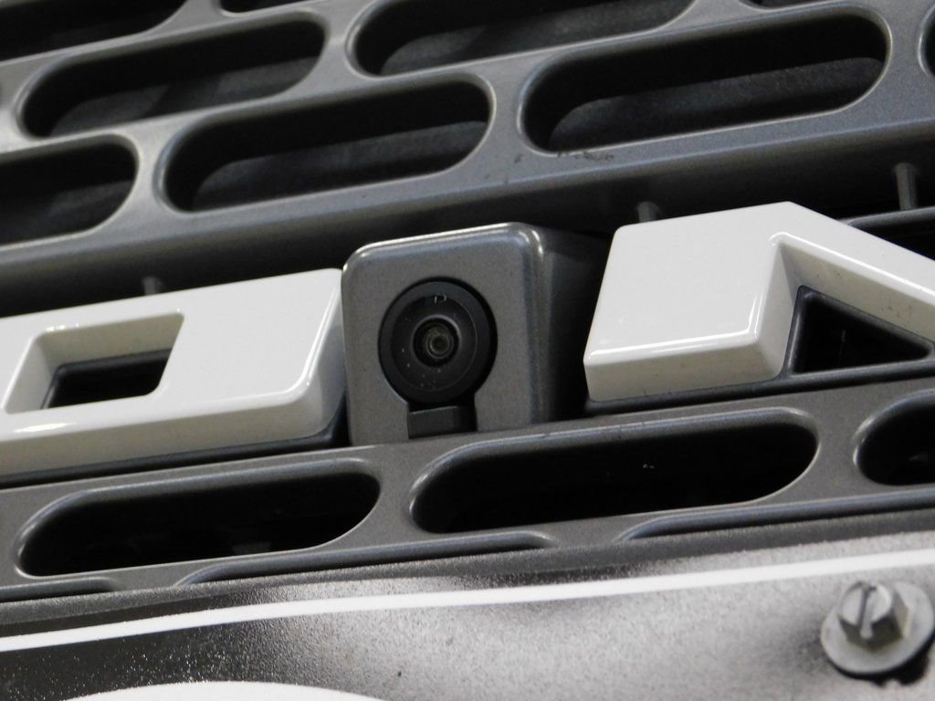 Used 2024 Ford Bronco Badlands image 16