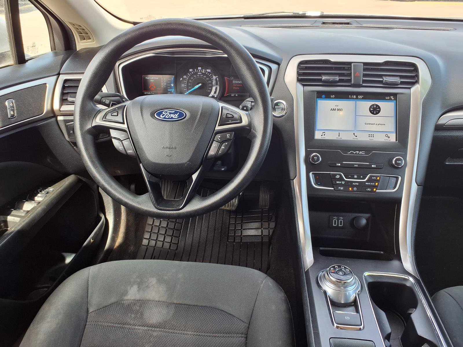 Used 2019 Ford Fusion SE image 5