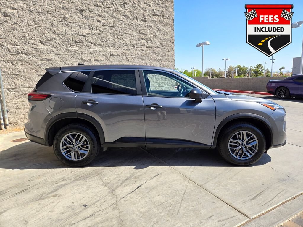 Used 2024 Nissan Rogue S AWD/4WD image 7