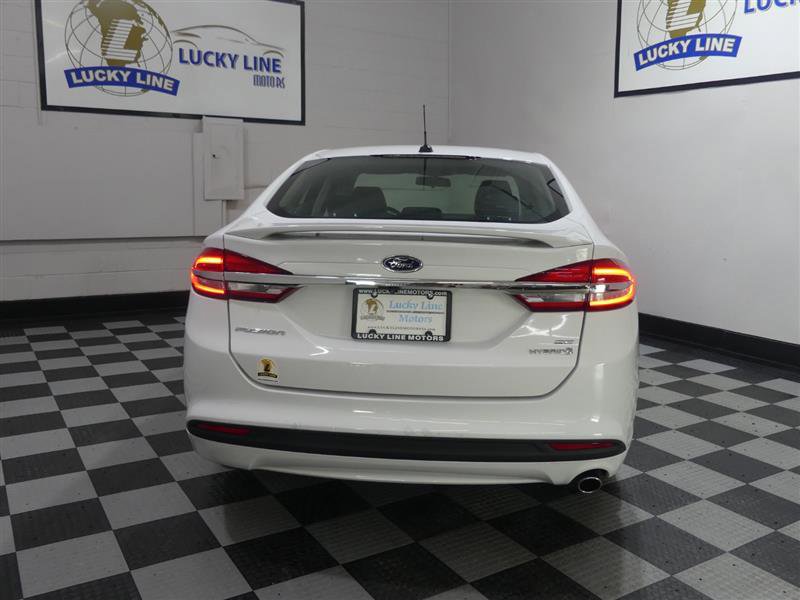 Used 2017 Ford Fusion SE w/ Equipment Group 601A image 8