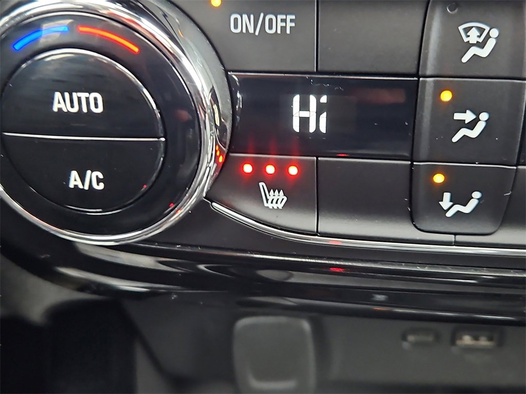 Certified 2025 Chevrolet Trax ACTIV w/ Sunroof Package image 19