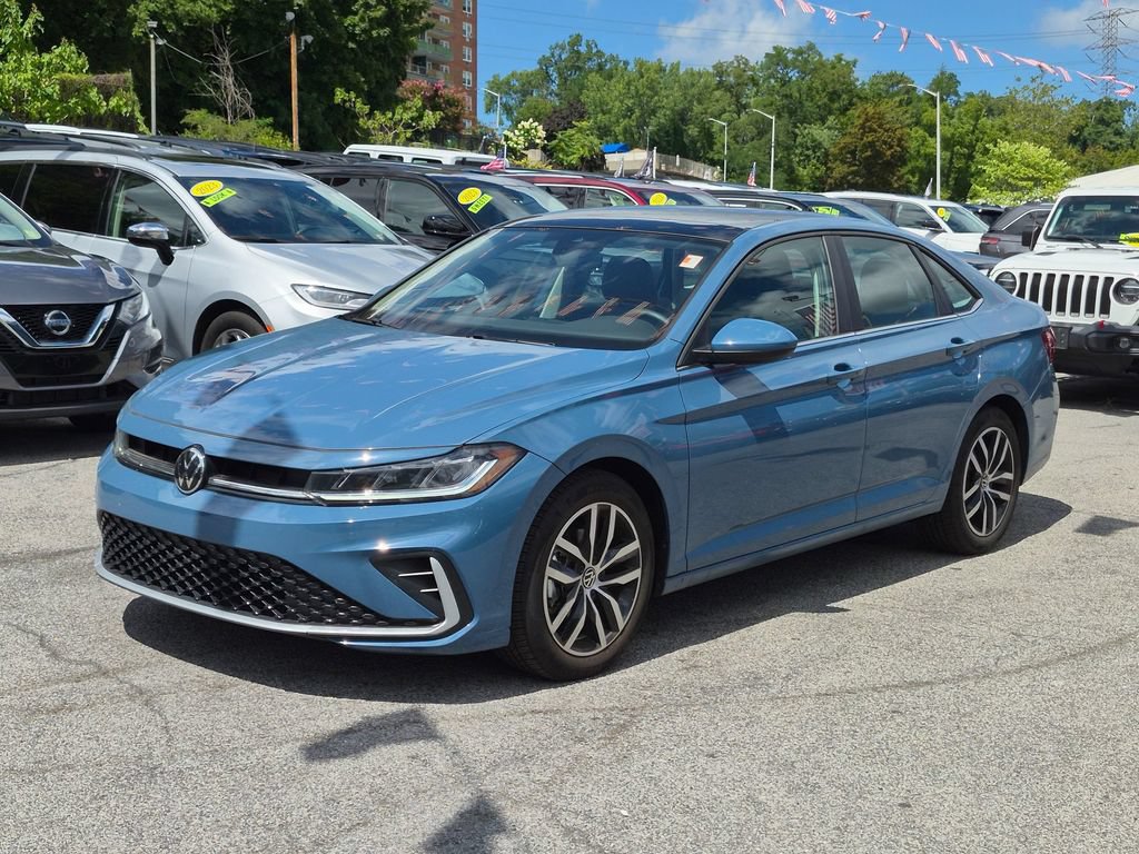 Used 2025 Volkswagen Jetta SE