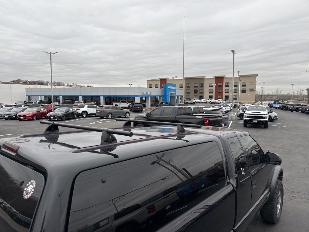 Used 2000 Chevrolet S10 Pickup LS w/ Preferred Equipment Group image 15