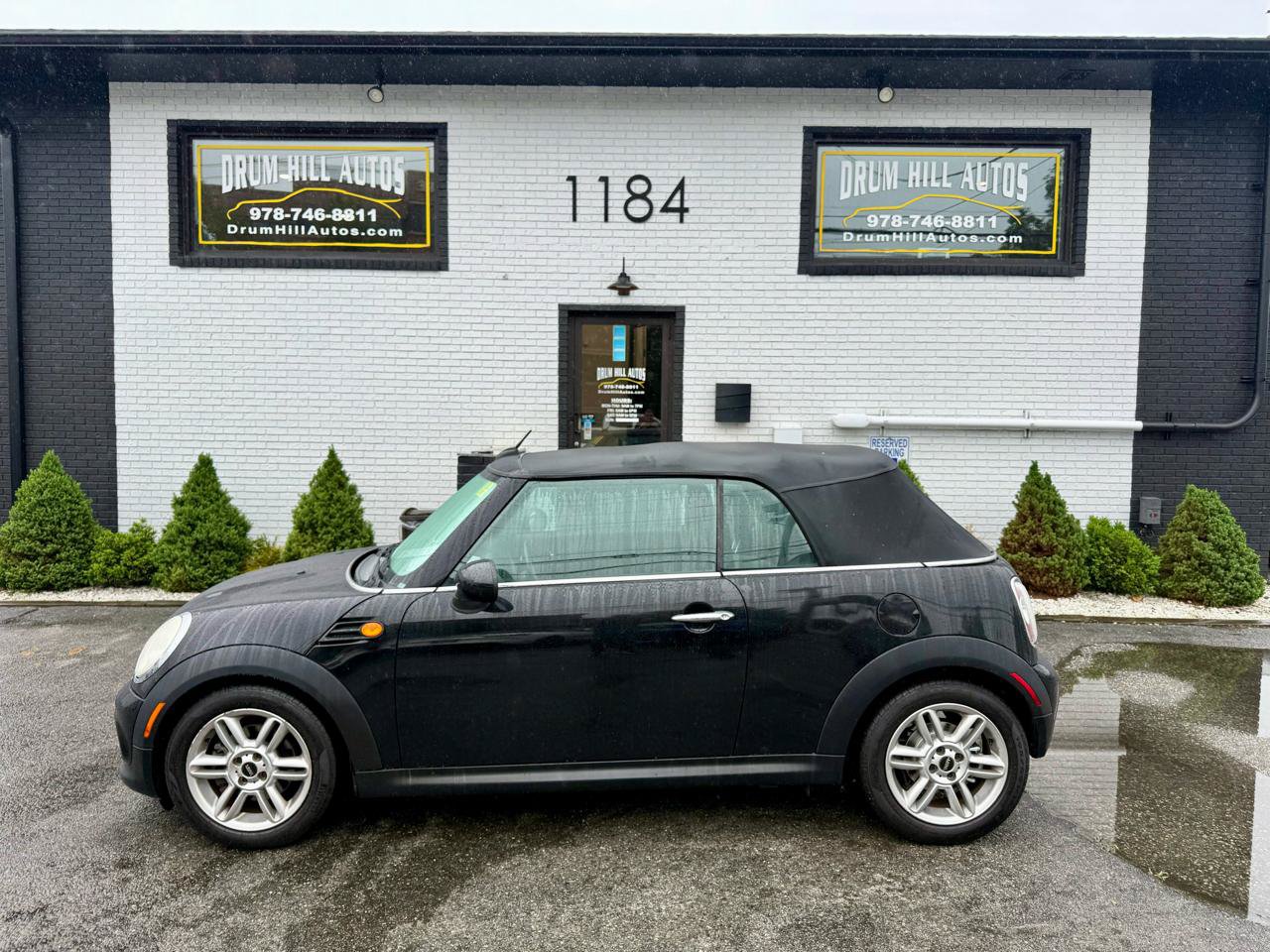 Used 2011 MINI Cooper Convertible FWD image 2
