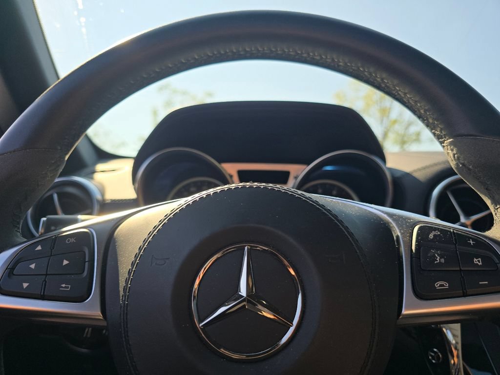 Certified 2020 Mercedes-Benz SL 550 image 25